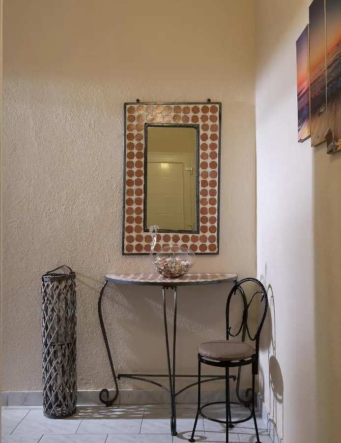 Rosa'S Garden House Apartment Paralia Sikias