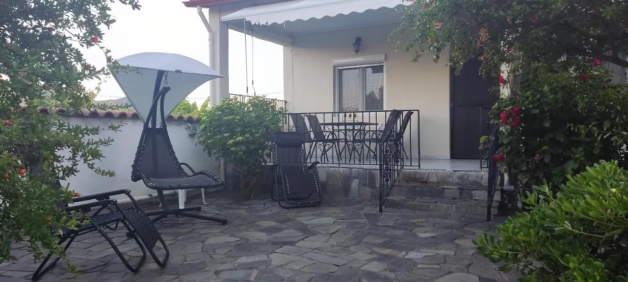 Rosa'S Garden House Apartment Paralia Sikias